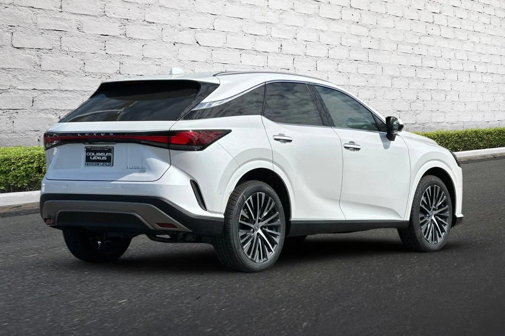 New 2026 Eminent White Pearl Lexus RX 350h PREMIUM+ AWD image 4