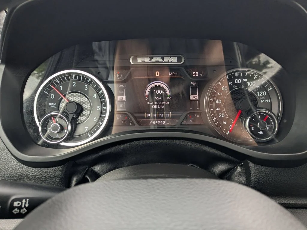 Used 2024 Silver Ram Laramie image 27