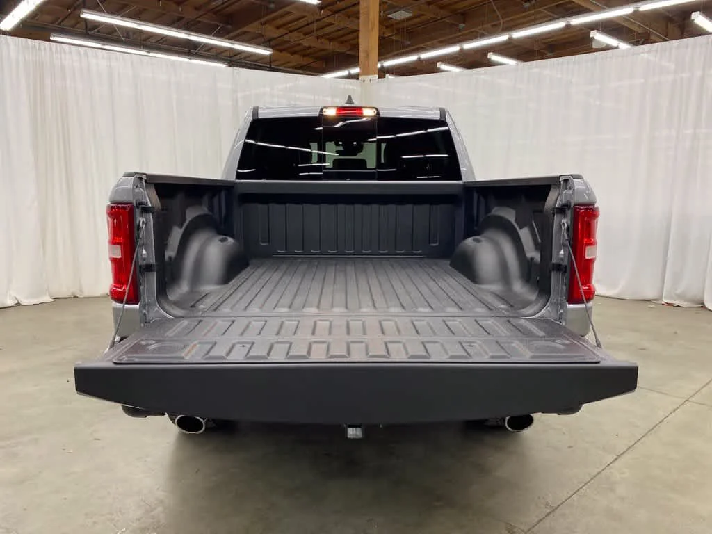 Used 2025 Billet Silver Metallic Clearcoat Ram Laramie image 27