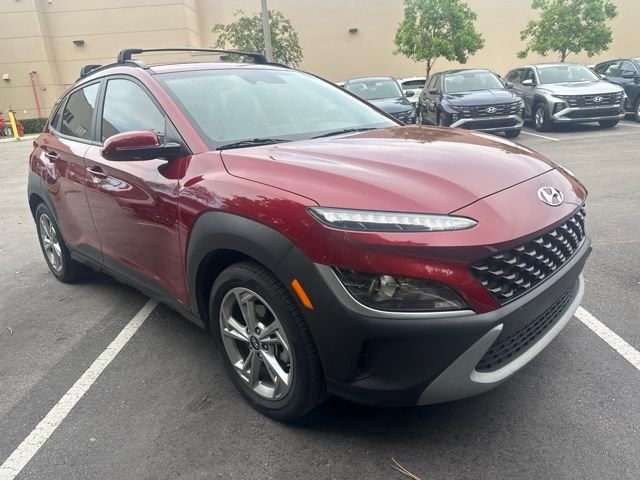 Used 2023 Red Hyundai SEL image 3