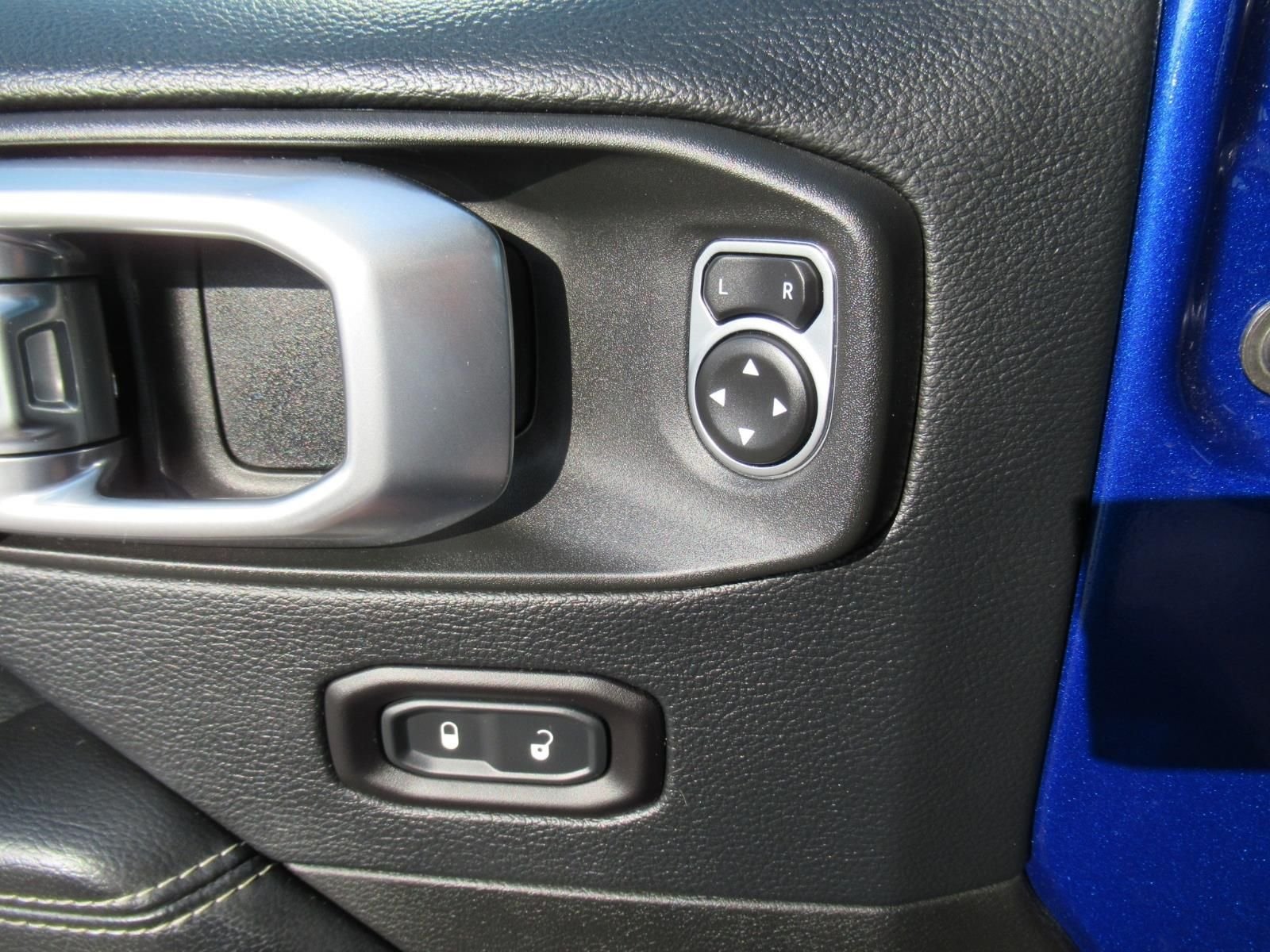 Used 2018 Blue Jeep Unlimited Sahara image 22