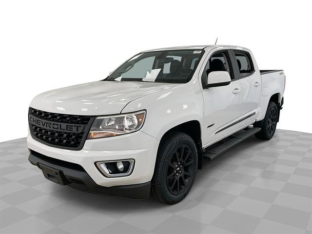 Certified Used 2020 SUMMIT WHITE Chevrolet 4WD LT image 1