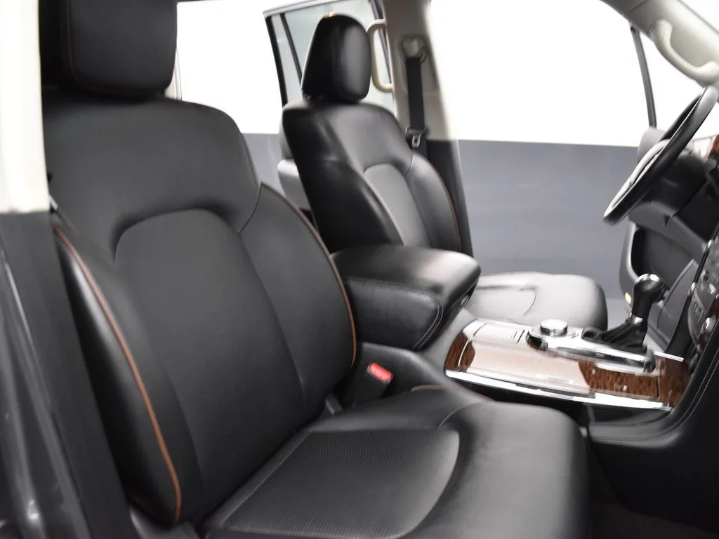 Used 2019 Gun Metallic Nissan SL image 22
