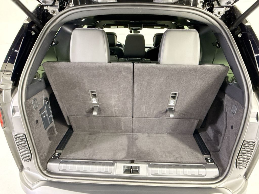 New 2026 Santorini Black Land Rover S image 29