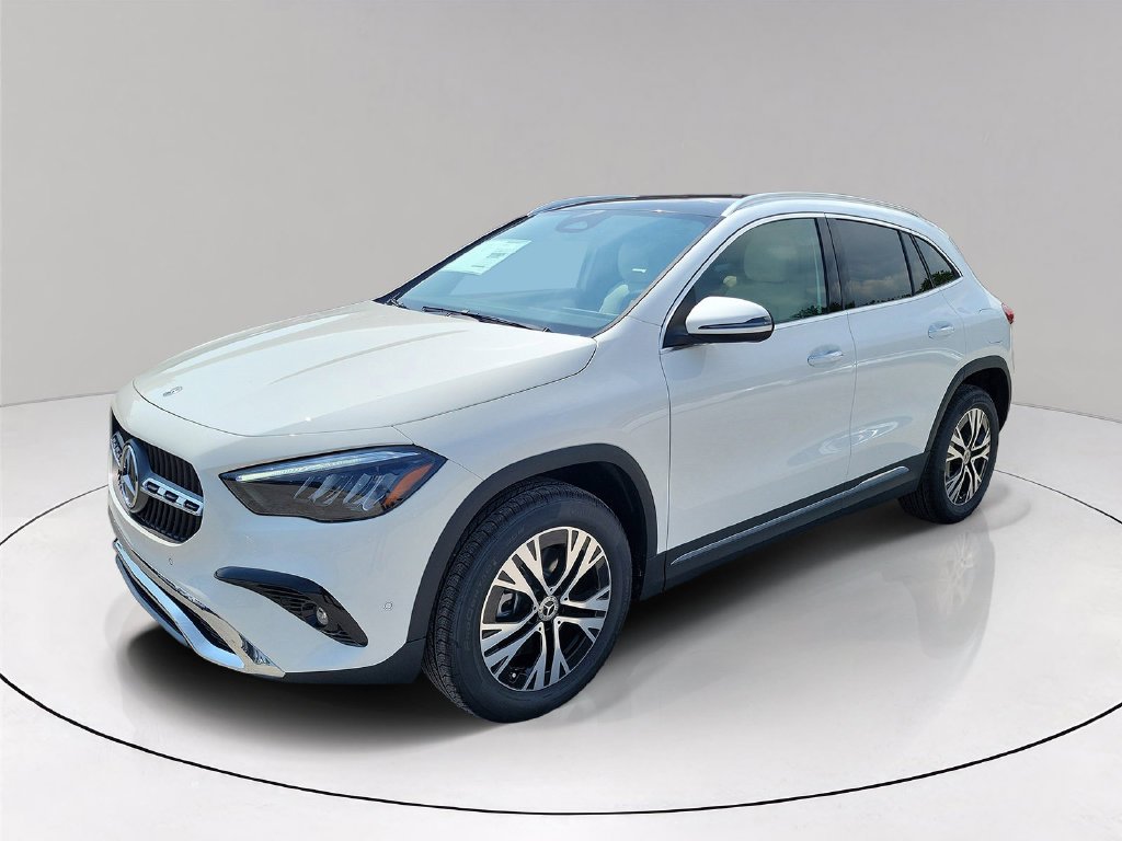 New 2026 Polar White Mercedes-Benz GLA 250 image 3