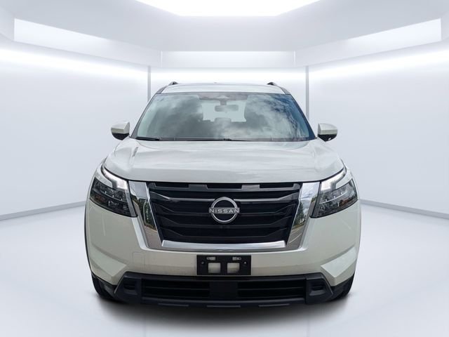 Used 2024 White Nissan SV image 8