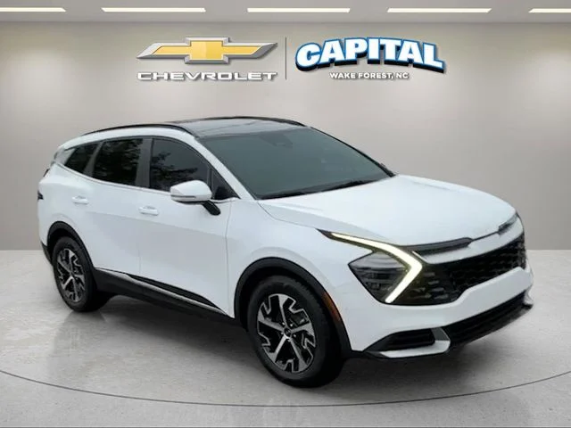 Used 2025 White Kia EX image 7