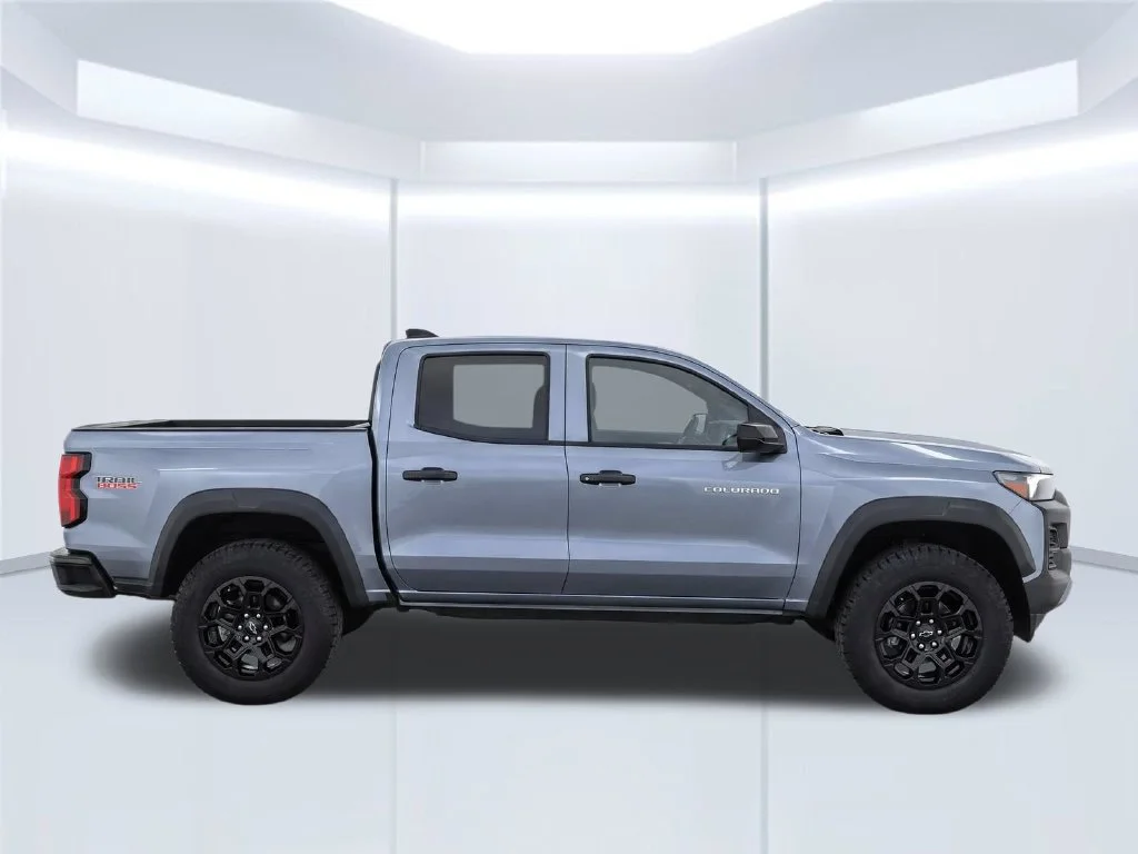 New 2026 Gray Chevrolet Trail Boss image 10
