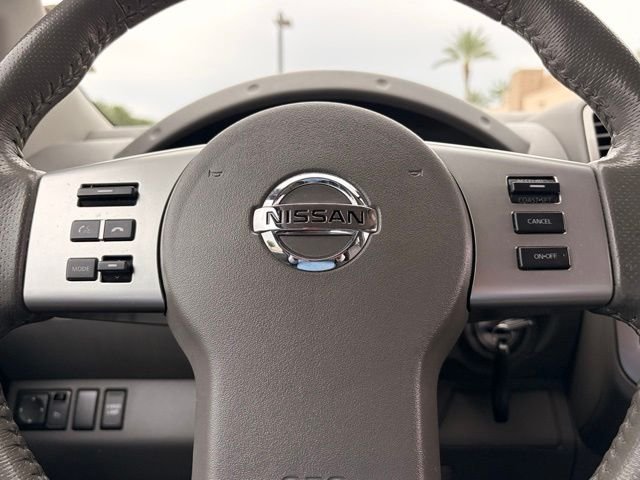 Used 2016 Red Nissan SL image 14