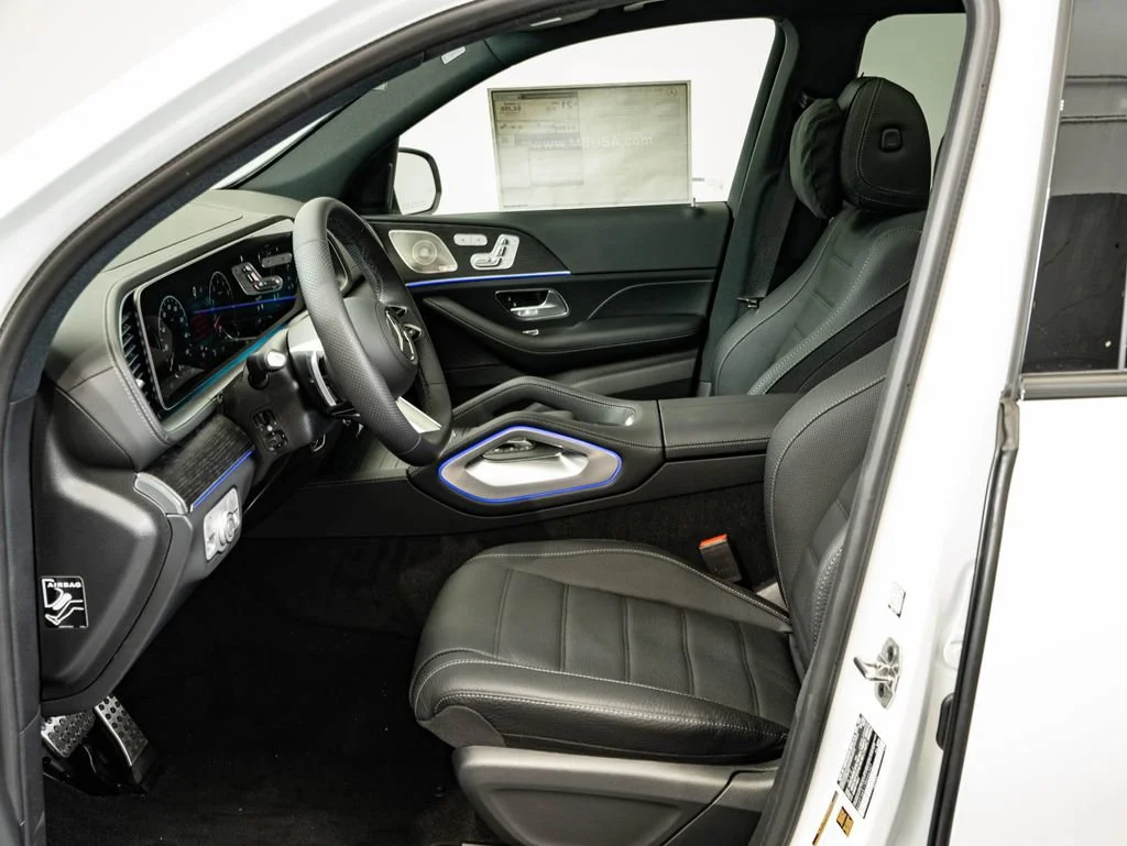New 2026 Moonlight White Mercedes-Benz GLS 450 image 24
