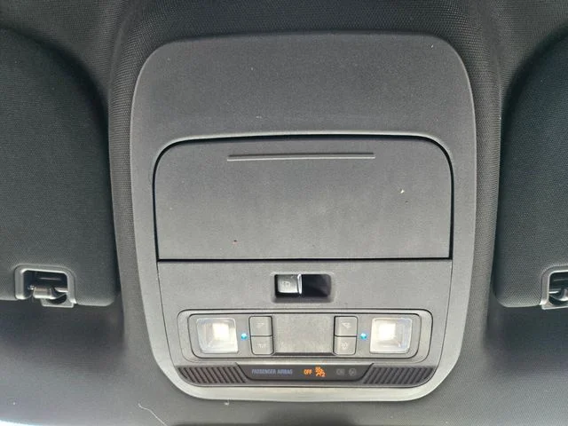 Used 2023 White Ford XLT image 26