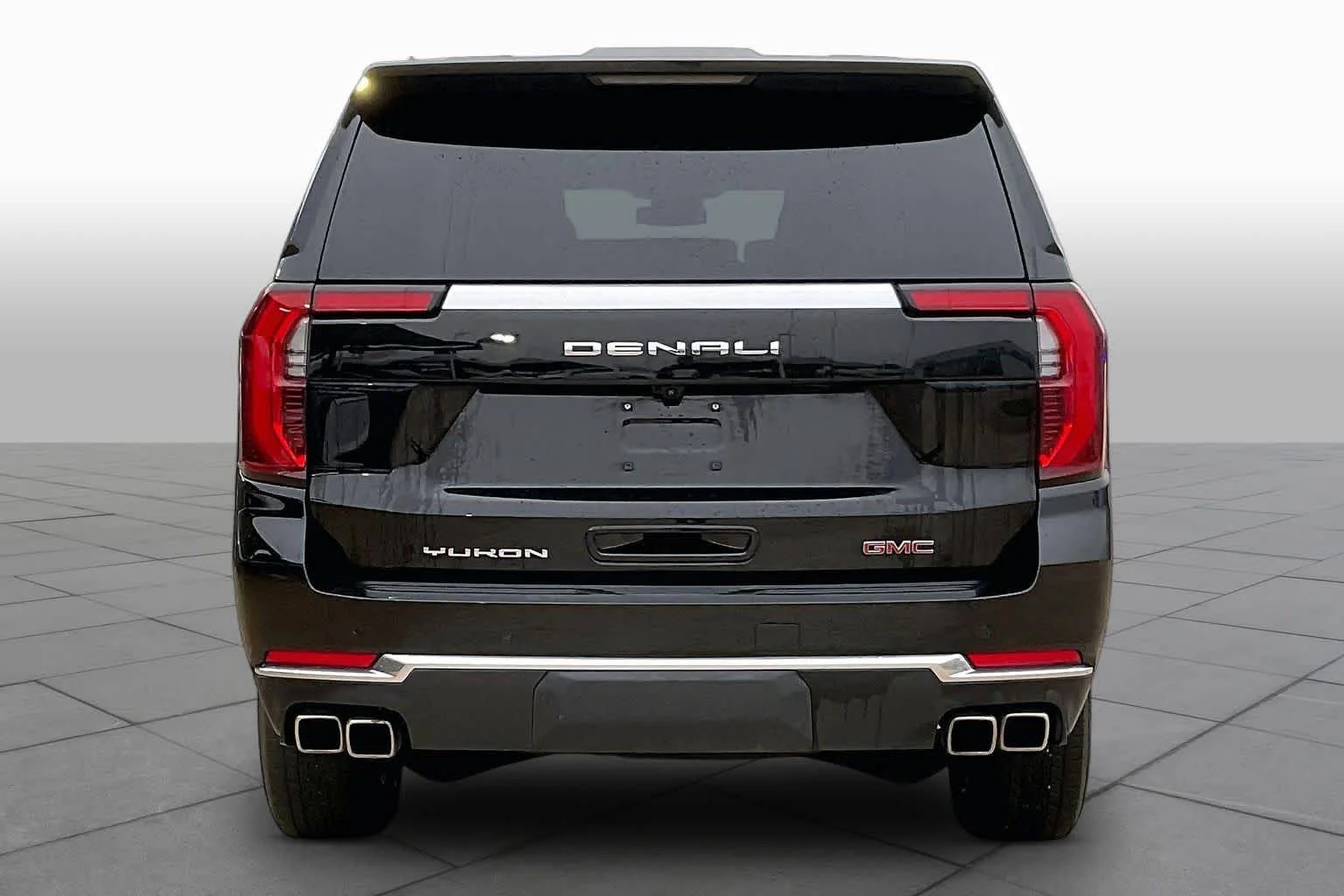 Used 2025 Onyx Black GMC Denali image 4