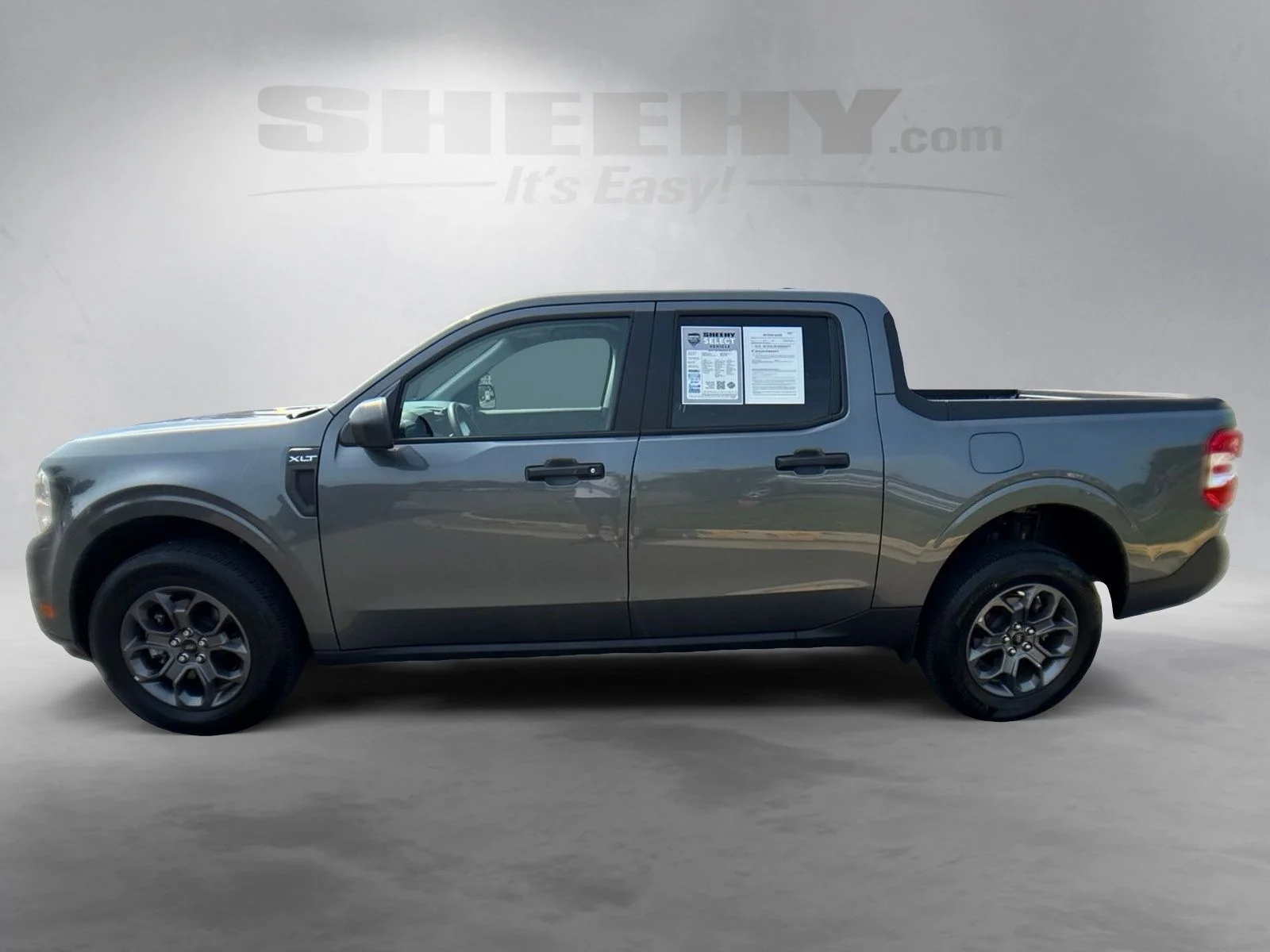 Used 2024 Gray Ford XLT image 15