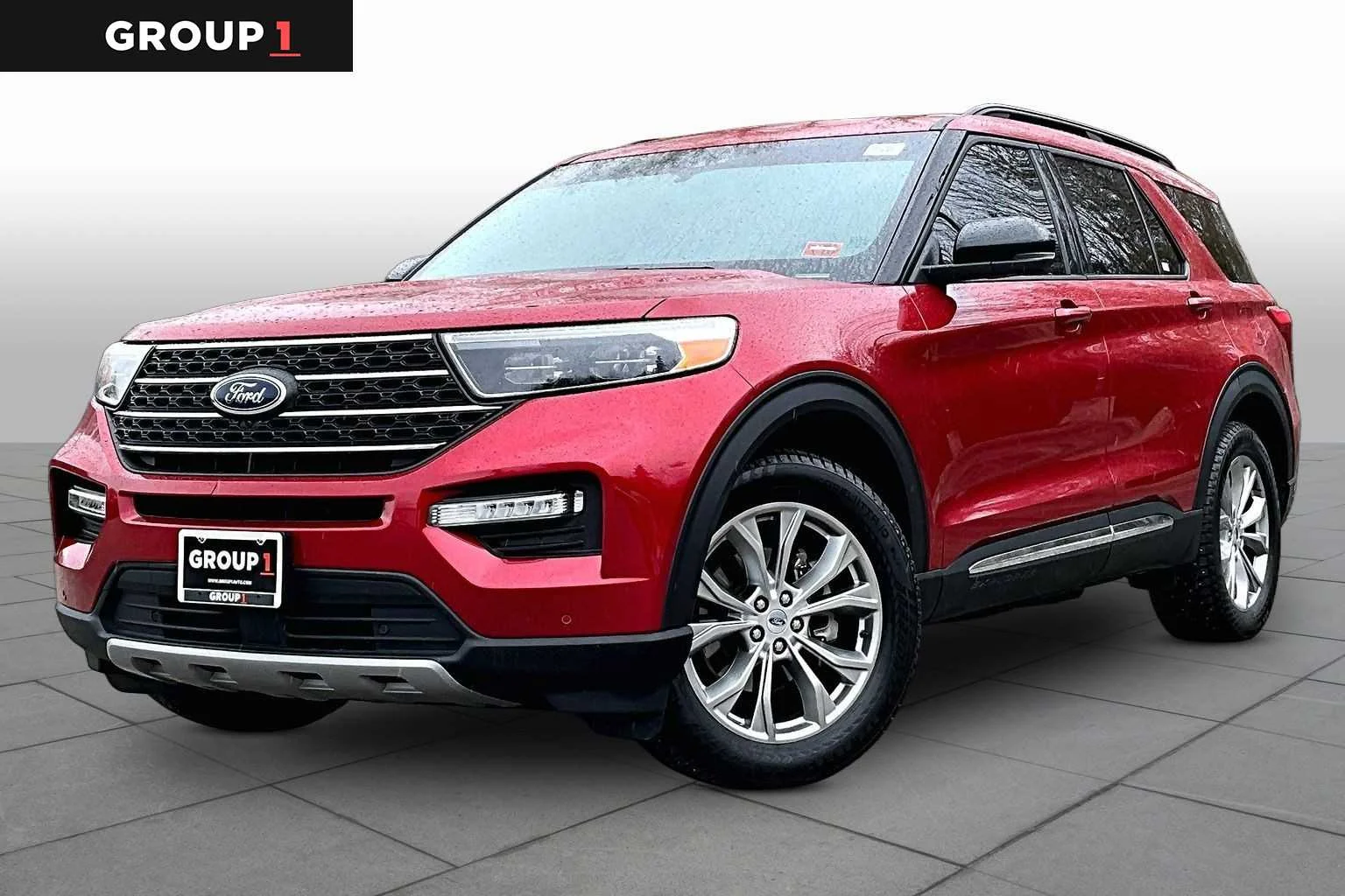 2023 Ford Explorer XLT 4WD's photo