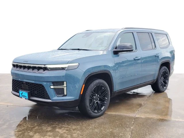 New 2026 Steel Blue Exterior Paint Jeep Limited Reserve image 2
