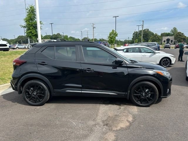 2022 Nissan Kicks SR - Photo 4