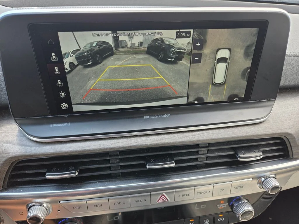 Used 2021 White Pearl Kia SX image 15