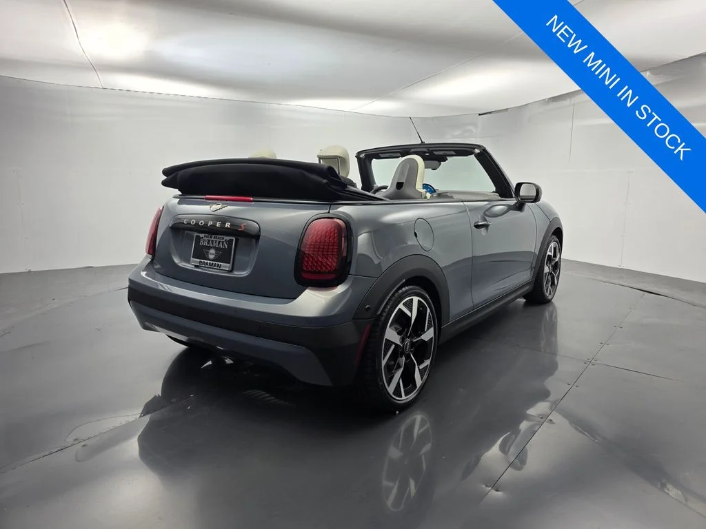 New 2026 Brown MINI Iconic image 4