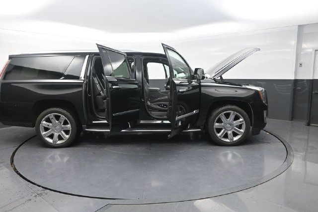 Used 2020 Black Cadillac Premium image 47