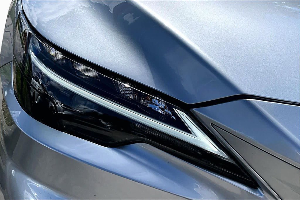 Used 2024 Silver Lexus 350 F Sport Handling image 28