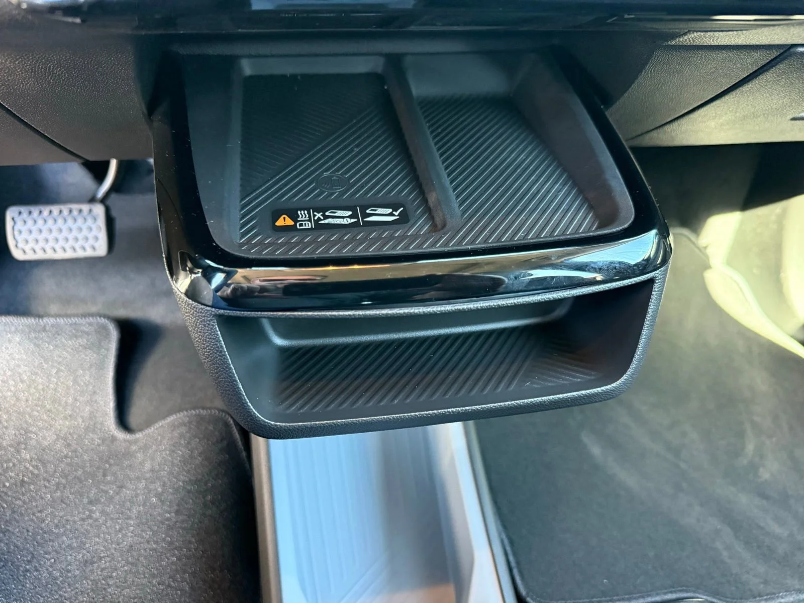 2027 Chevrolet Bolt RS - Photo 28