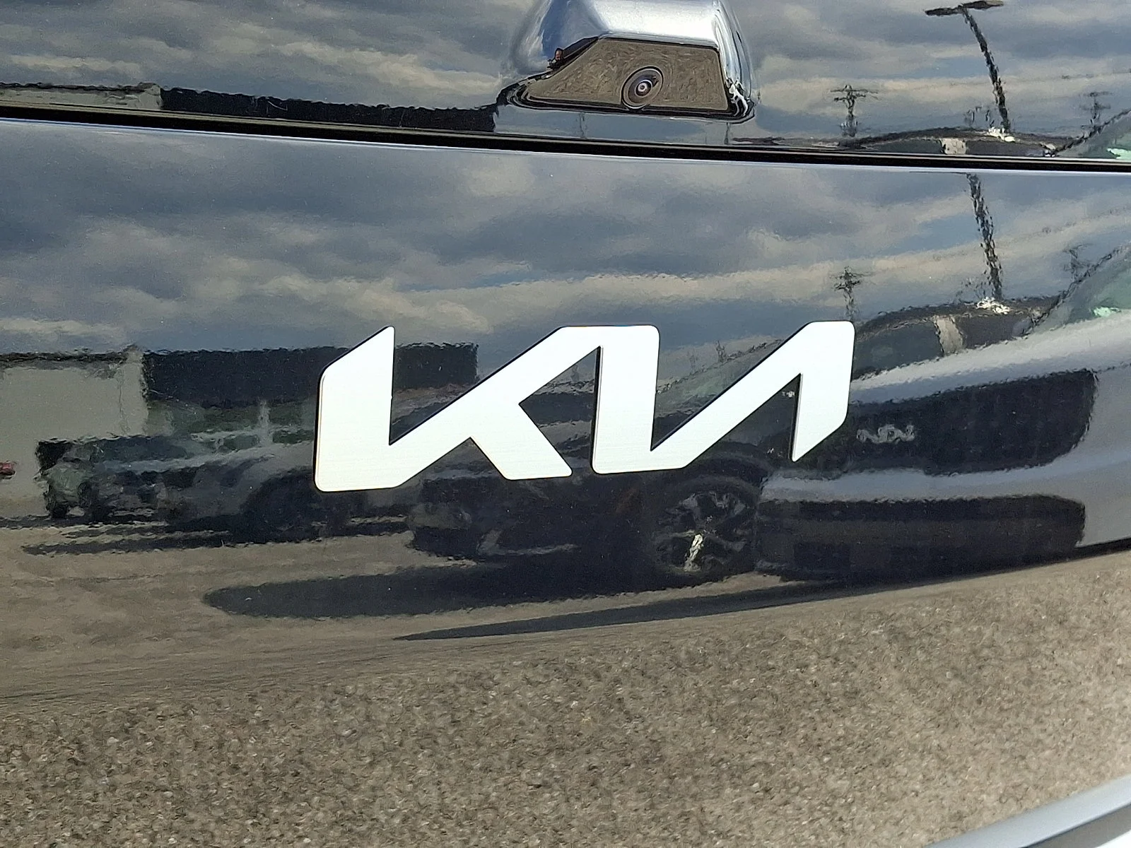 New 2027 Black Kia Wind image 23