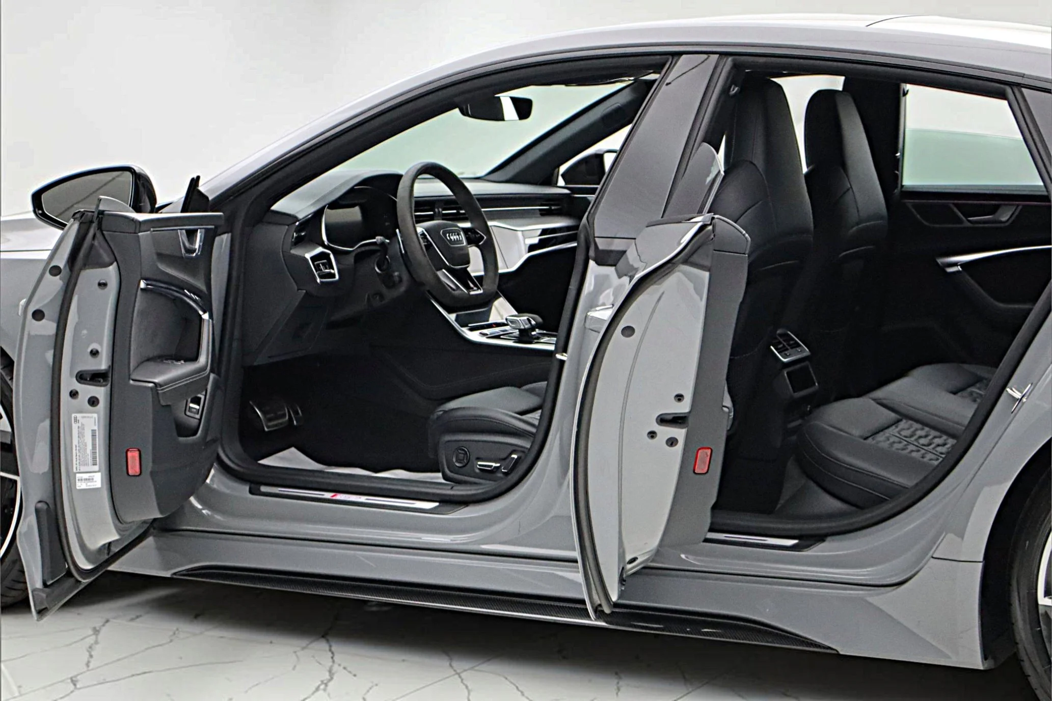 Used 2022 Gray Audi  image 6