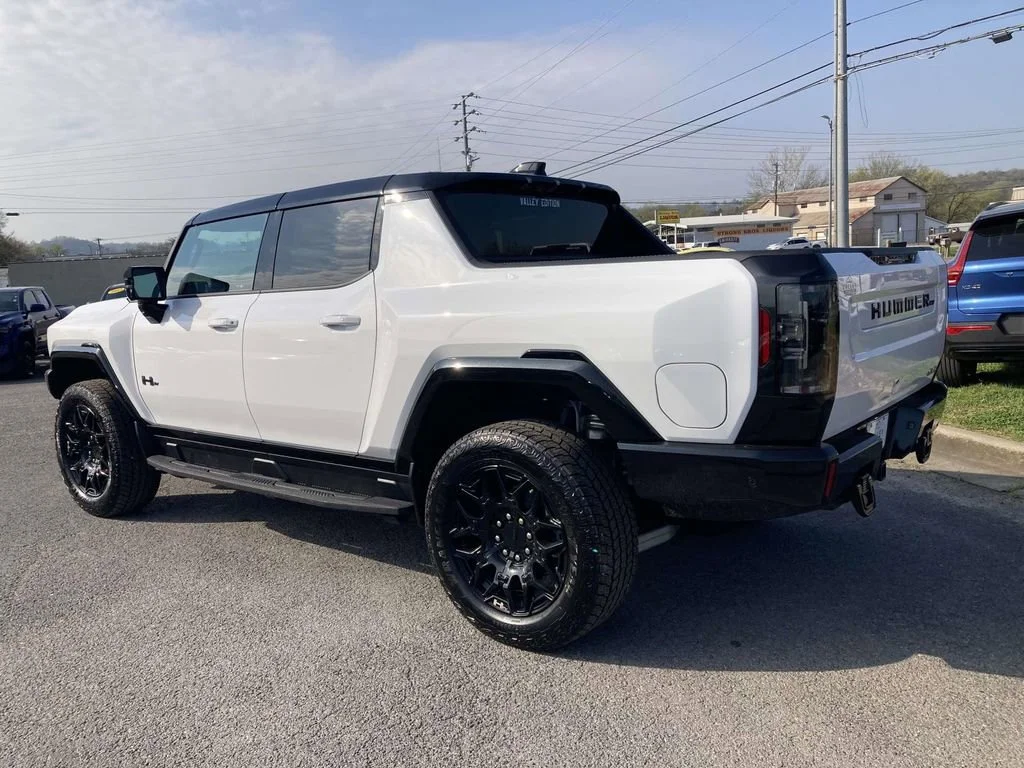 New 2026 Interstellar White GMC 2X image 6