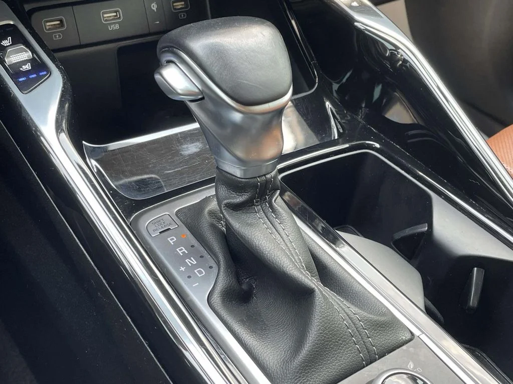 Used 2022 Green Kia X-Line SX Prestige image 35