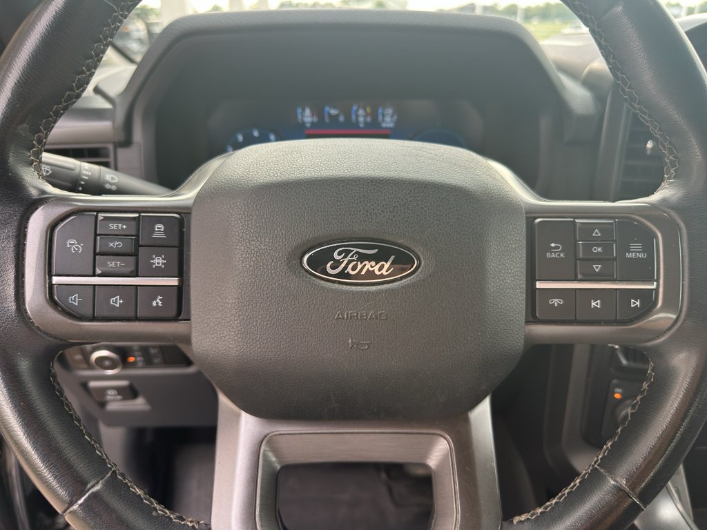 Used 2024 Agate Black Metallic Ford XLT image 18