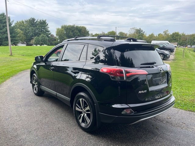 Used 2018 Black Toyota XLE image 5