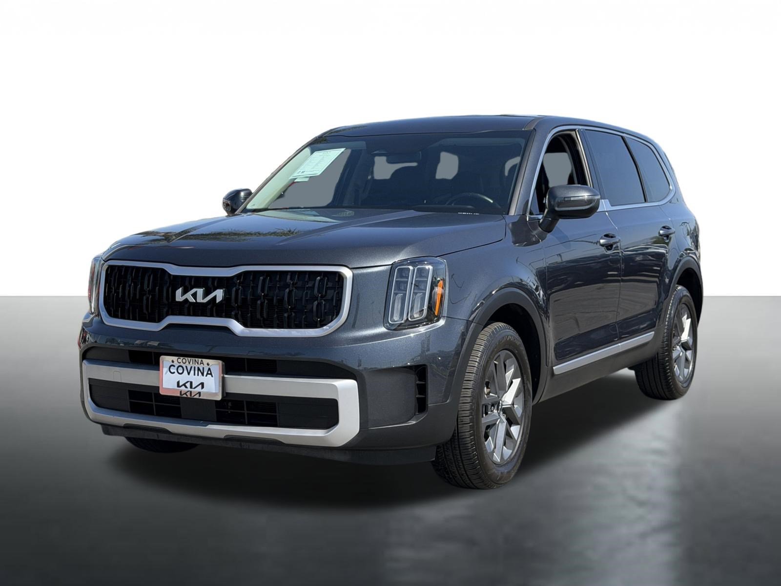 Certified Used 2024 Gravity Gray Kia LX image 4