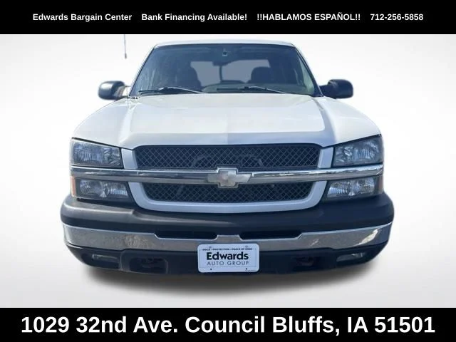 Used 2004 White Chevrolet LS image 2