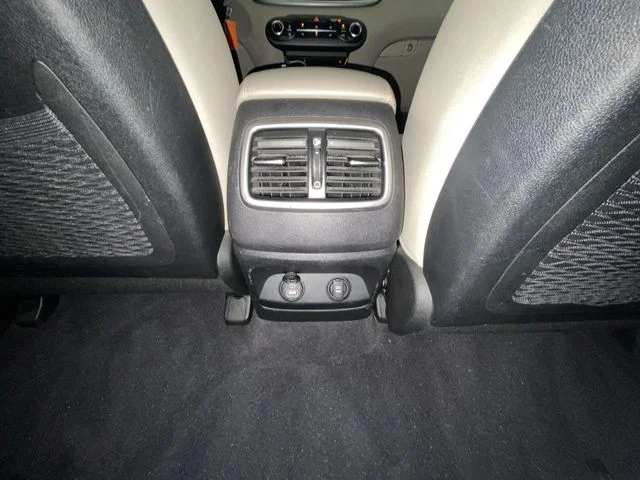 Used 2016 Purple Kia LX image 27