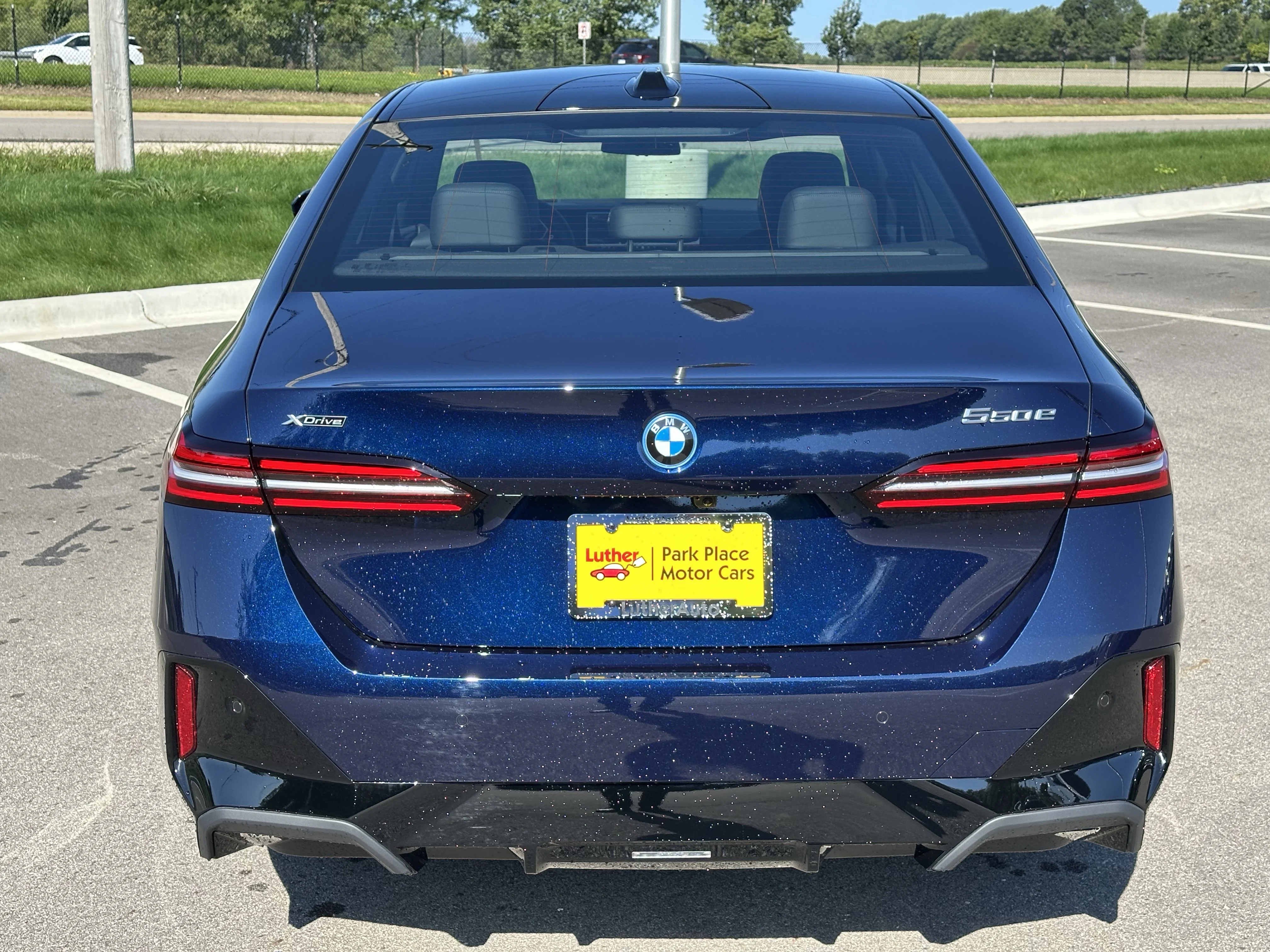 2026 BMW 5 Series 550e - Photo 6