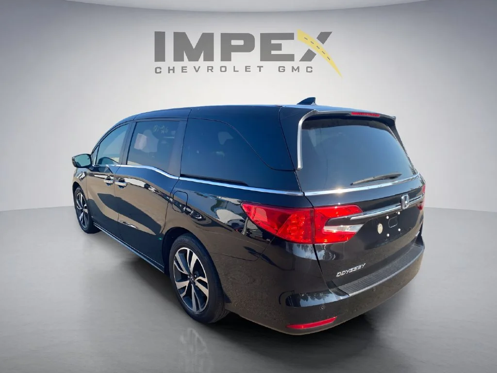 Used 2024 Black Honda Touring image 3