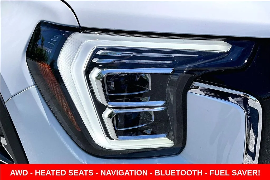 Used 2026 White GMC Elevation image 30