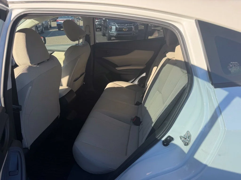 Used 2019  Subaru 2.0i image 10