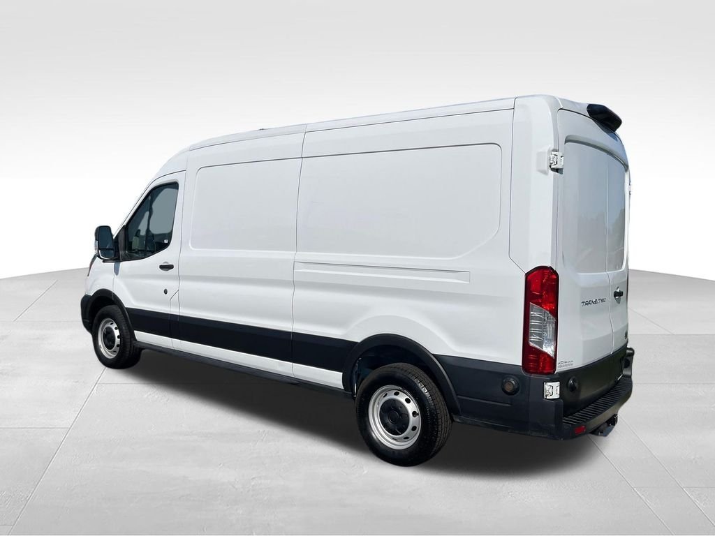 Used 2022 White Ford Base image 3