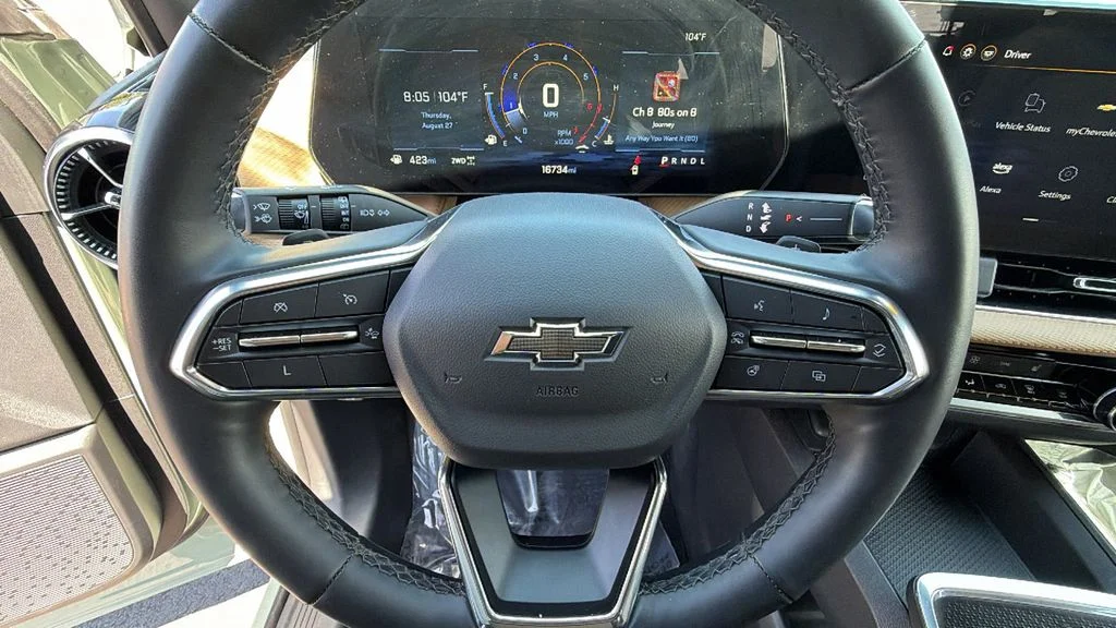 Used 2025 Green Chevrolet ACTIV image 18