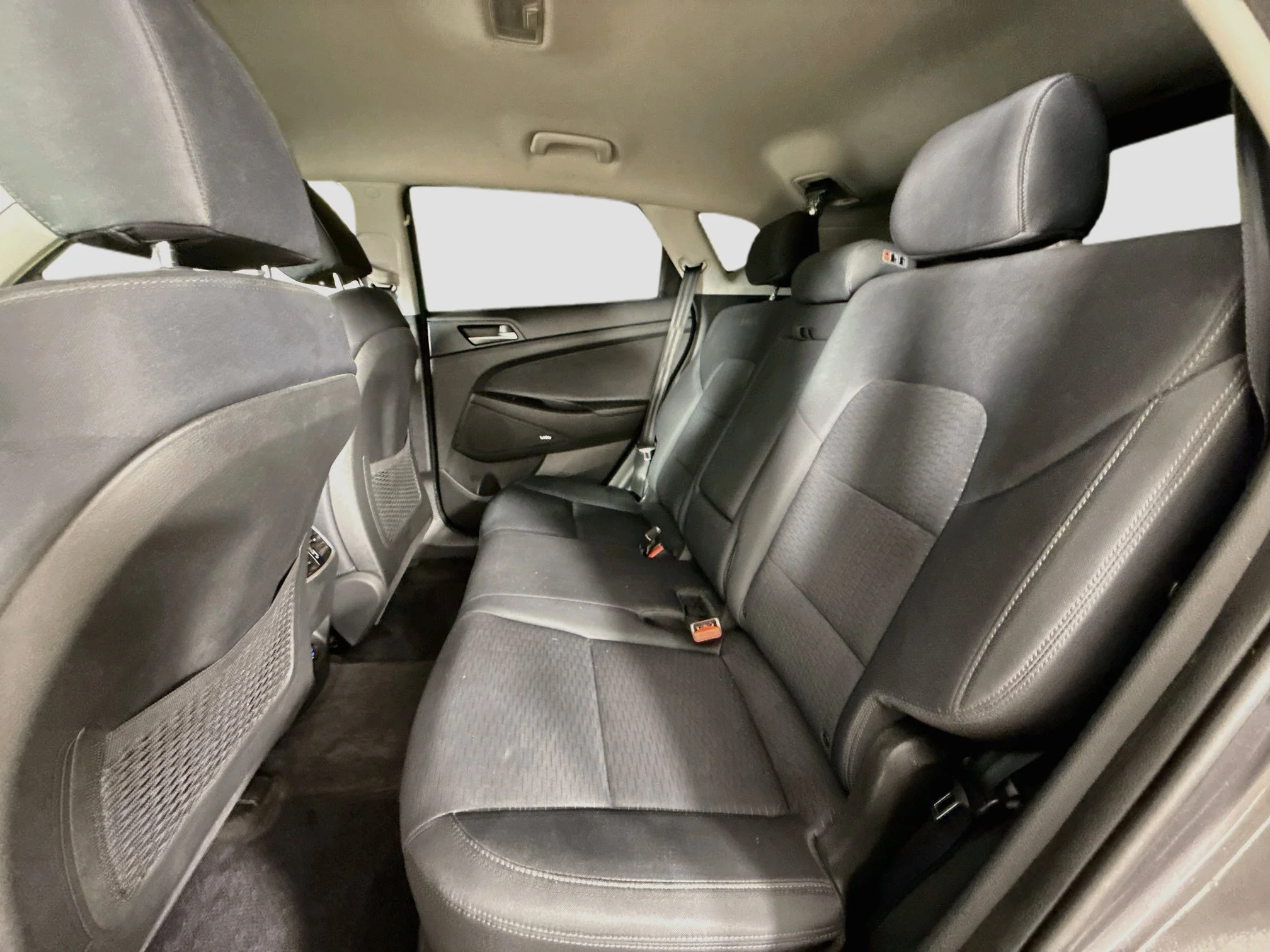 Used 2020  Hyundai Sport image 26
