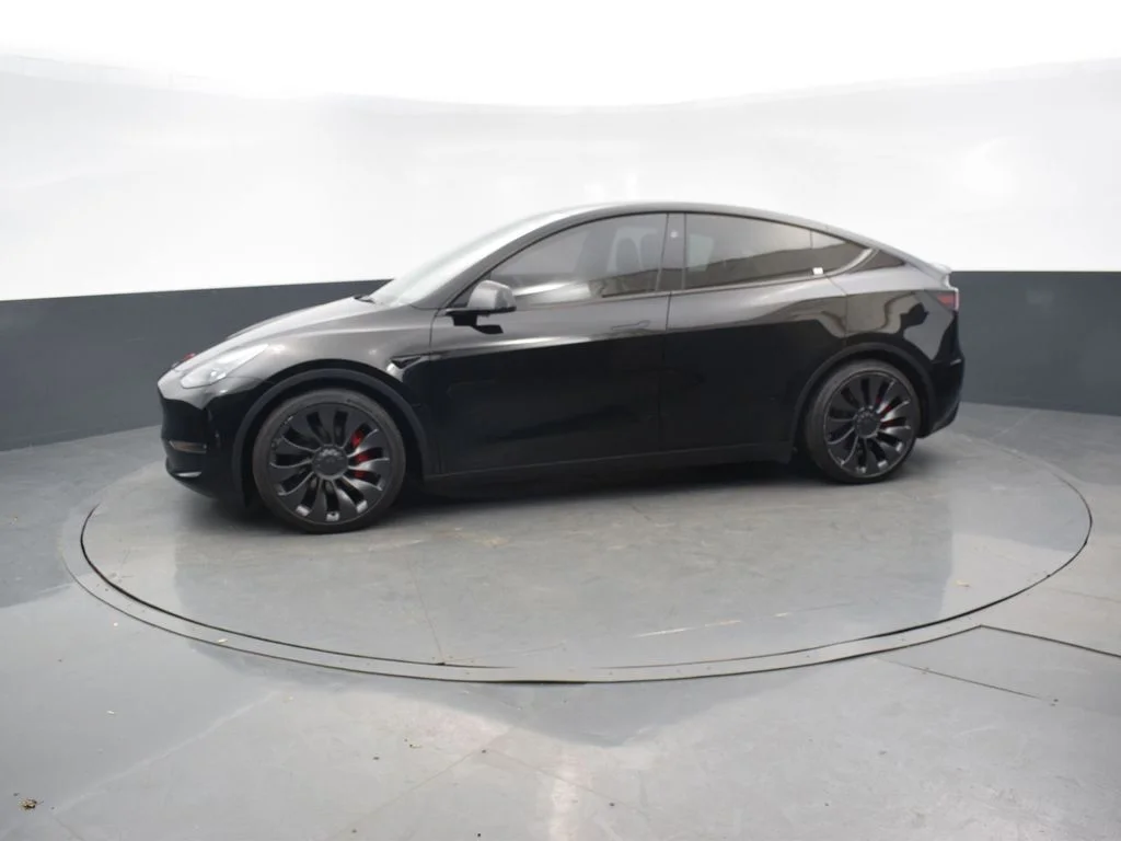 Used 2024 Tesla Model Y Performance with VIN 7SAYGDEF8RA283362 for sale in Naperville, IL