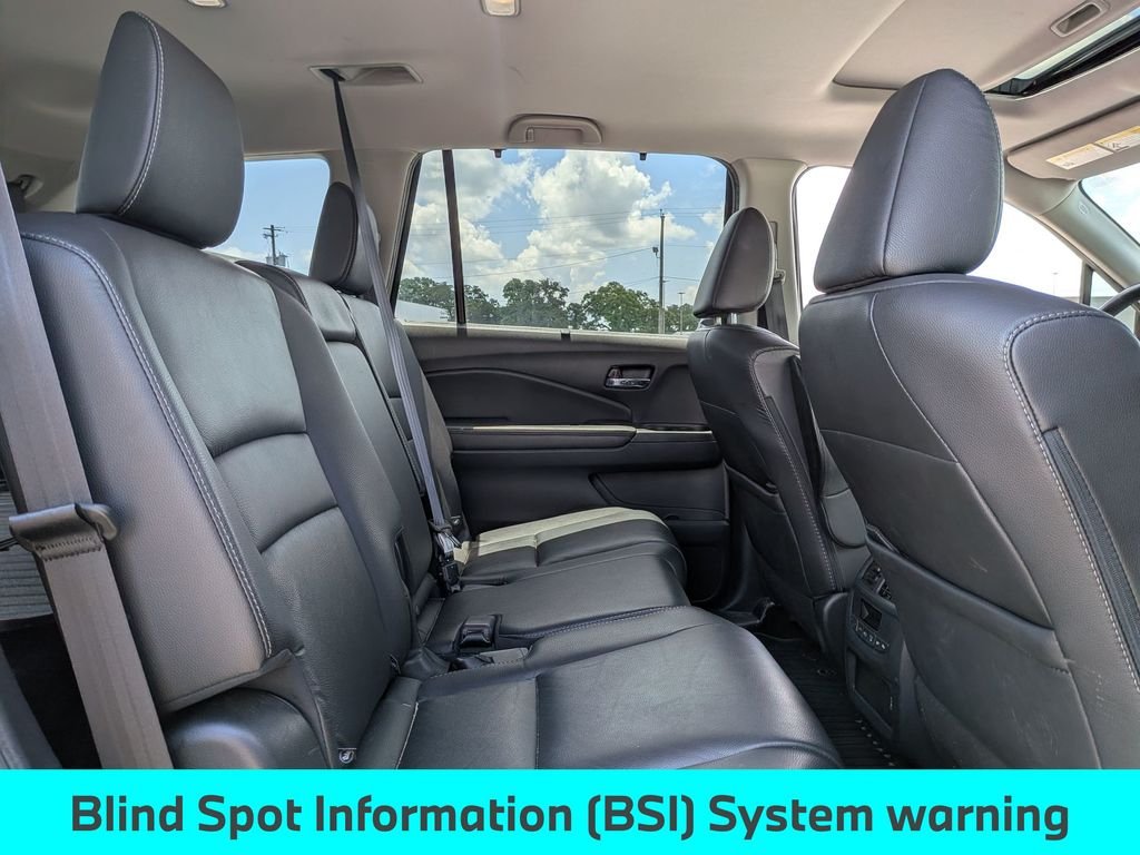 Used 2022 Black Honda EX-L image 28