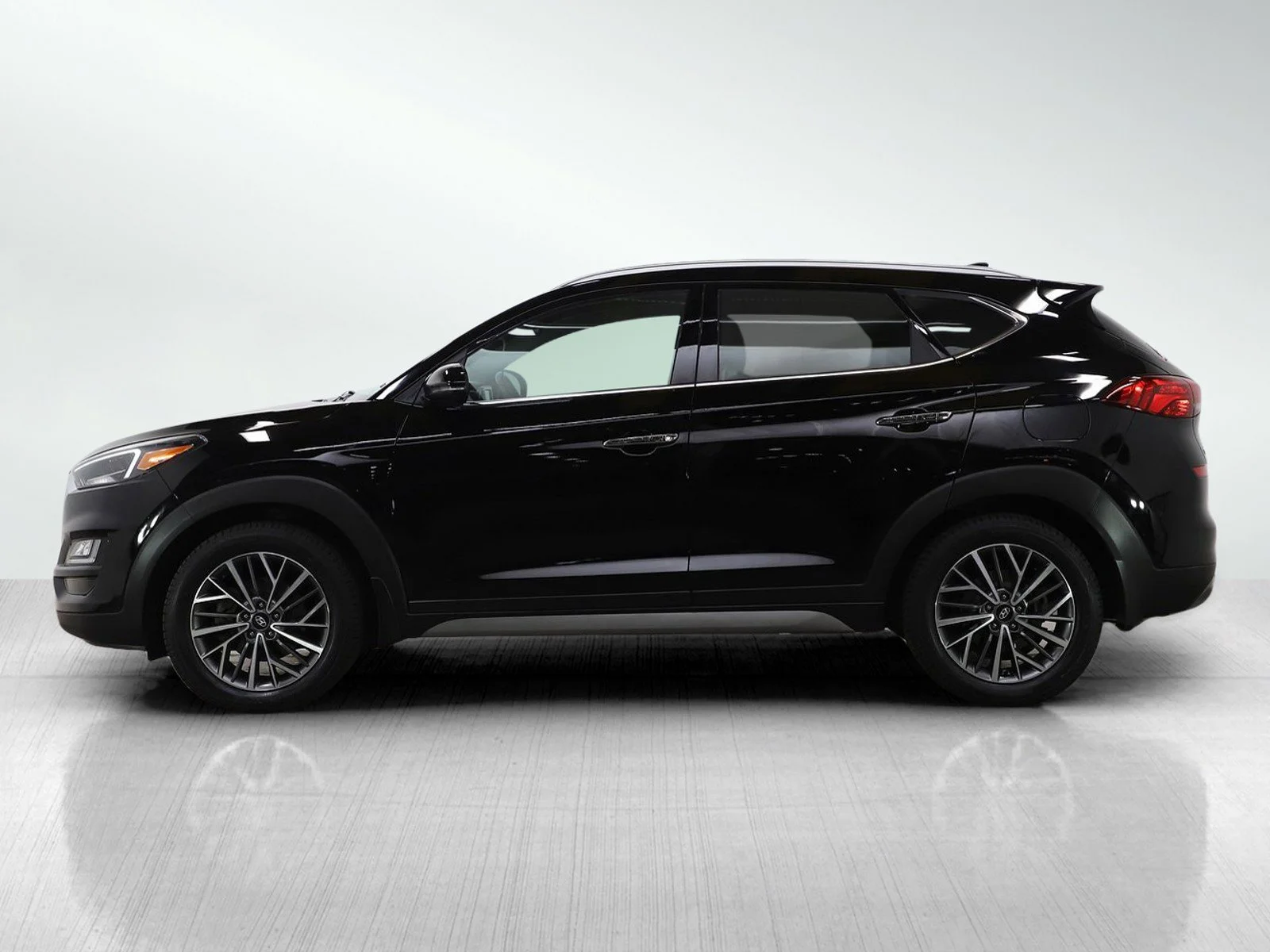 Used 2019 Hyundai Tucson Limited with VIN KM8J3CAL4KU968602 for sale in Wayzata, MN