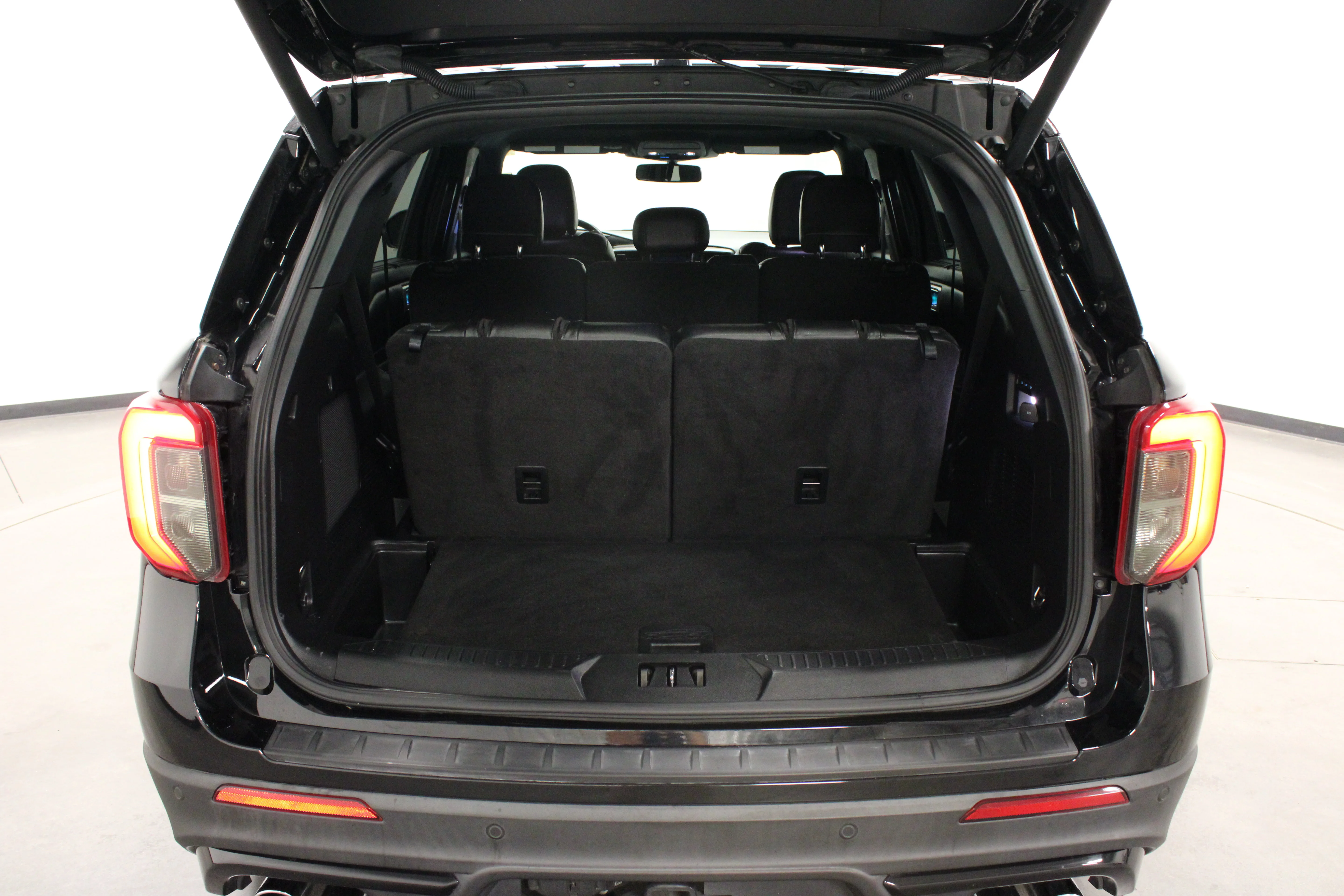 Used 2020 Black Metallic Ford ST image 14