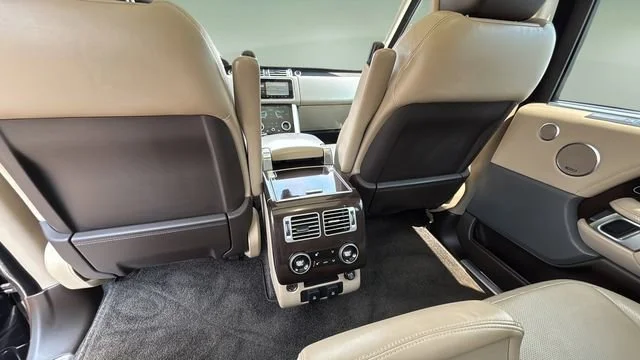 Used 2019 Blue Land Rover 5.0L V8 Supercharged image 21