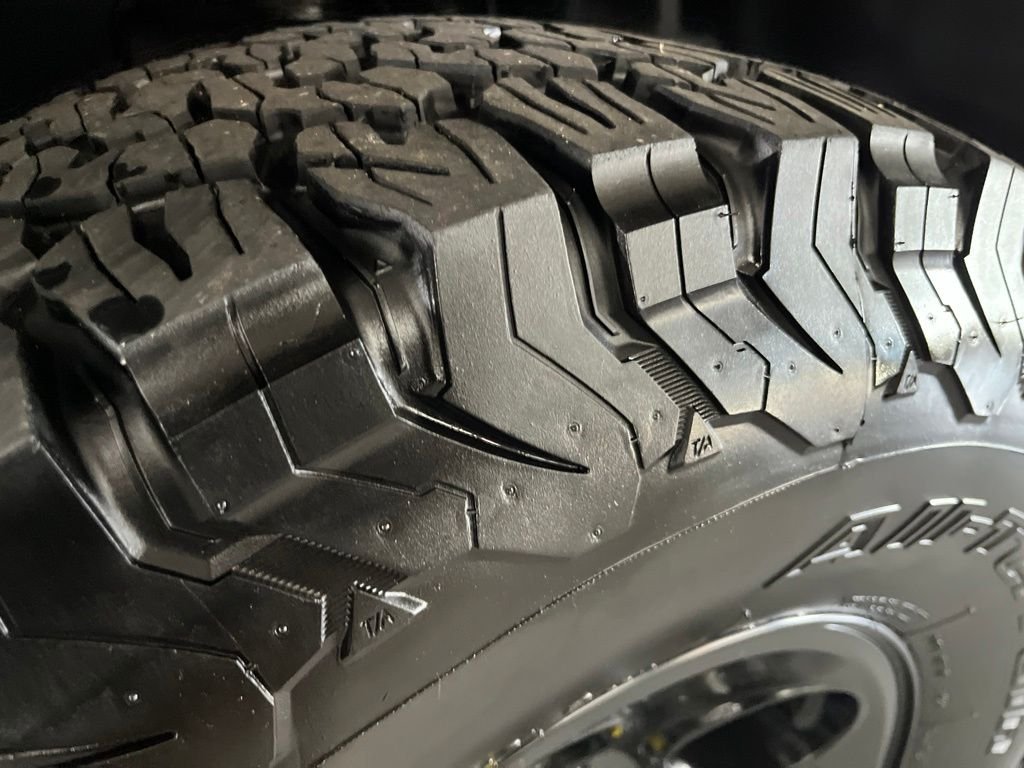 Used 2017 Rhino Clearcoat Jeep Unlimited Rubicon image 18