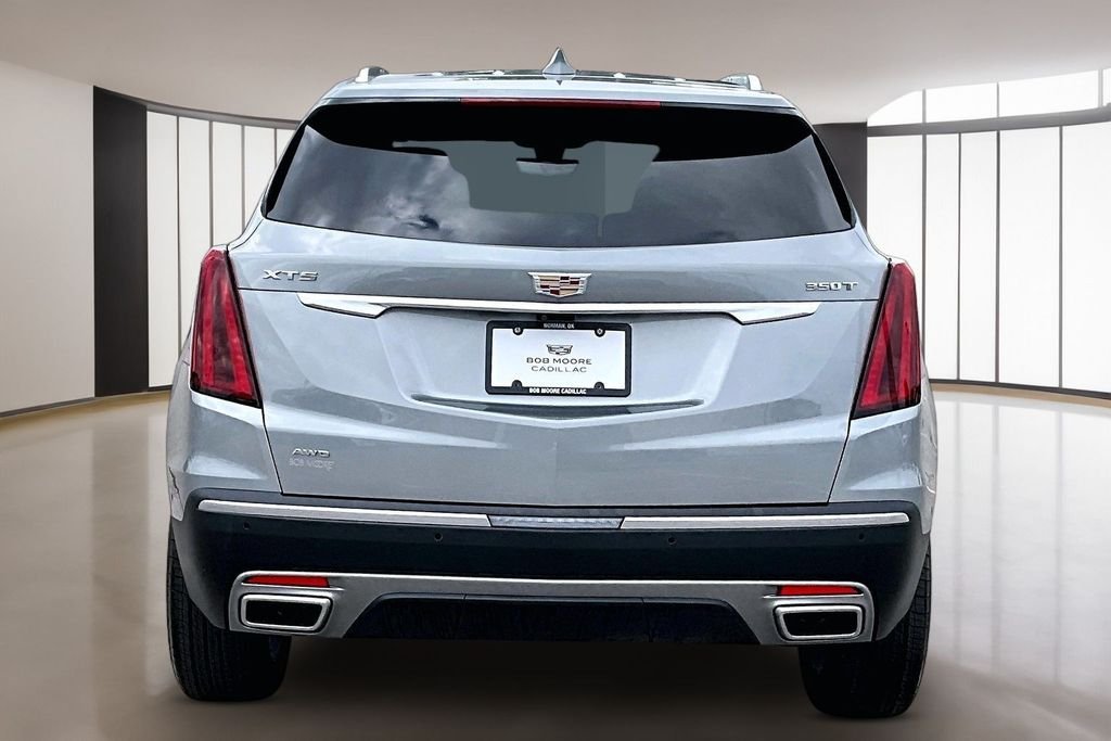 Used 2025 Silver Cadillac Premium Luxury image 4