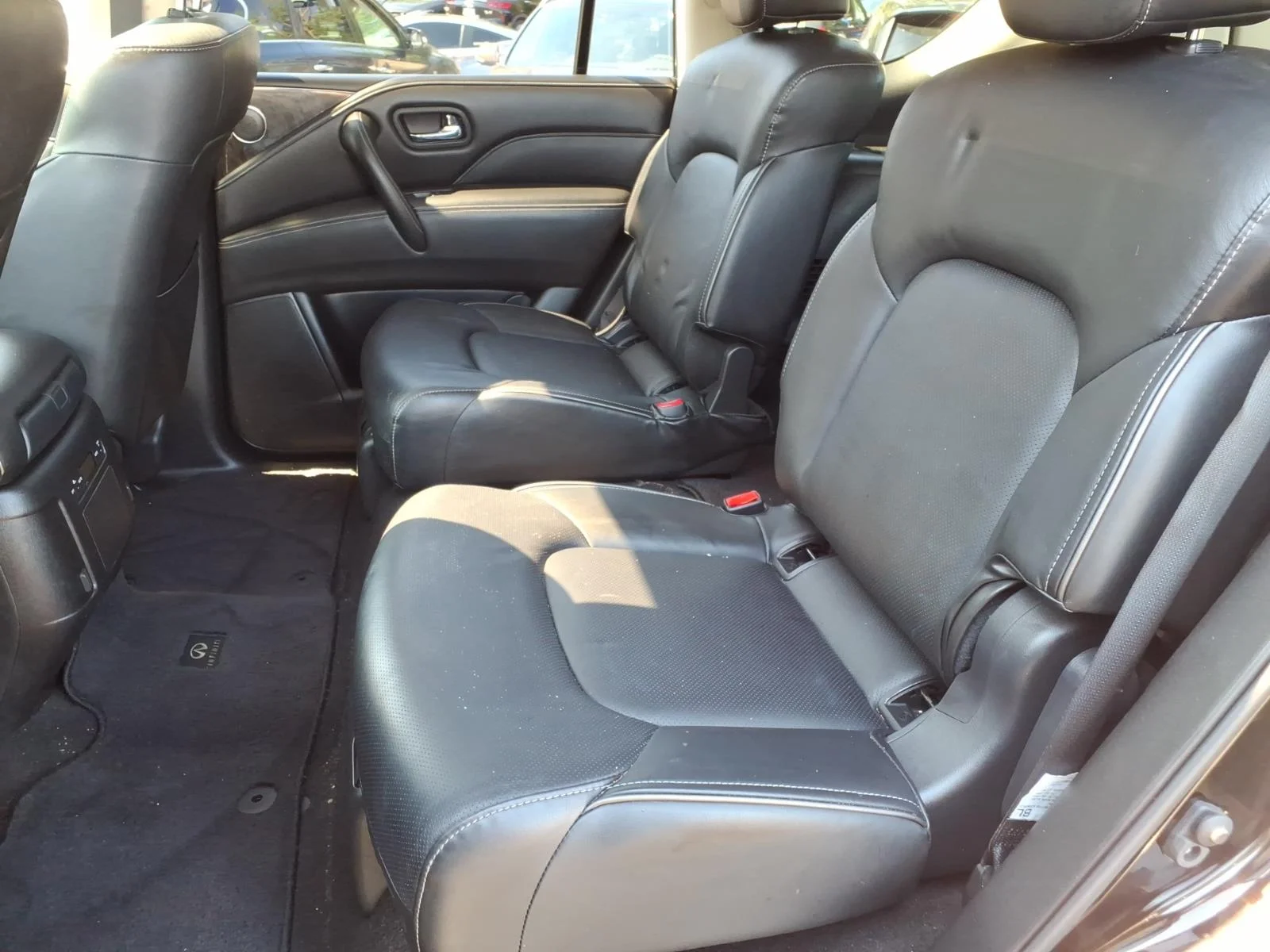 Used 2020 Black INFINITI LUXE image 22