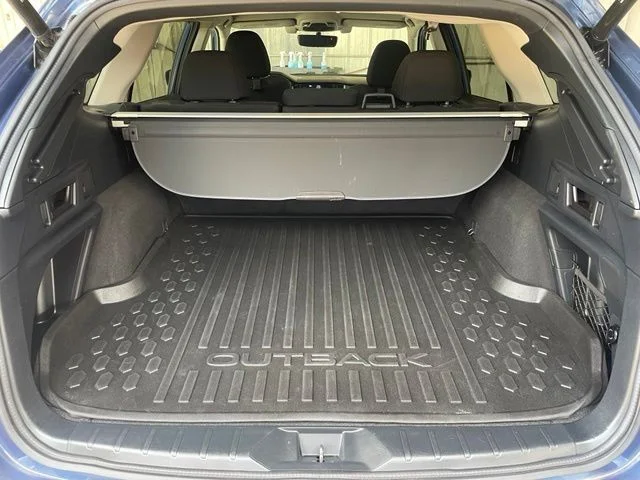 Used 2020 Blue Subaru Premium image 28